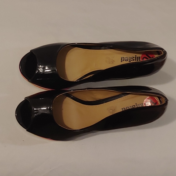 UNLISTED (BLACK W/ MULTI-COLORED HIGH HEEL SHOES) - Picture 1 of 2